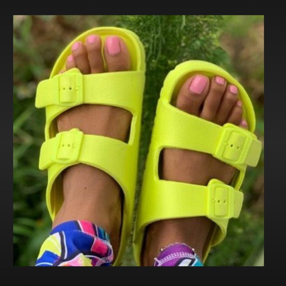 !!RESTOCKED!! Comfy Buckle Sandals in Neon Yellow - Picture 9 of 9